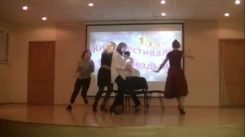 Кадр из видео со сценкой «Классное руководство» на День учителя